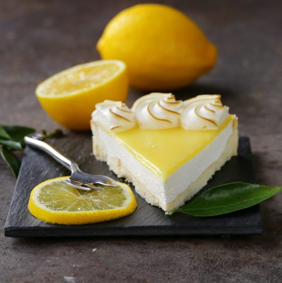 lemon heart cake